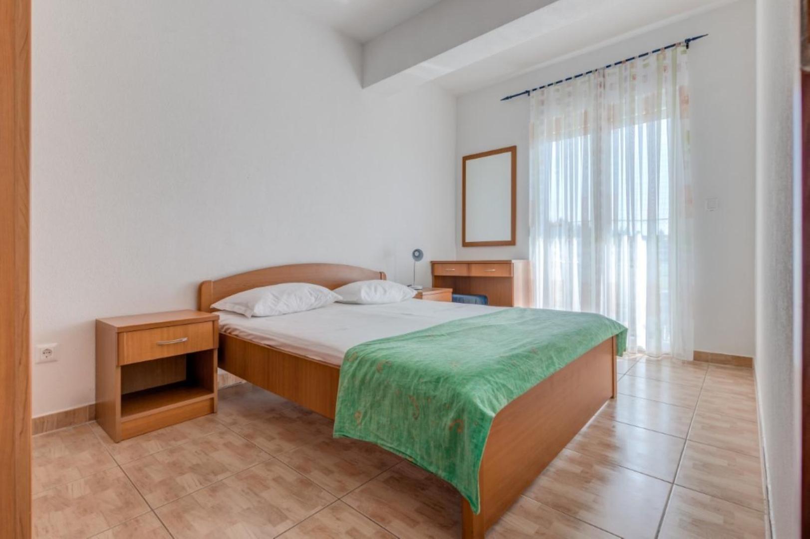 Ruza&Nikolina "1" Apartmani - Baška Voda Eksteriør billede