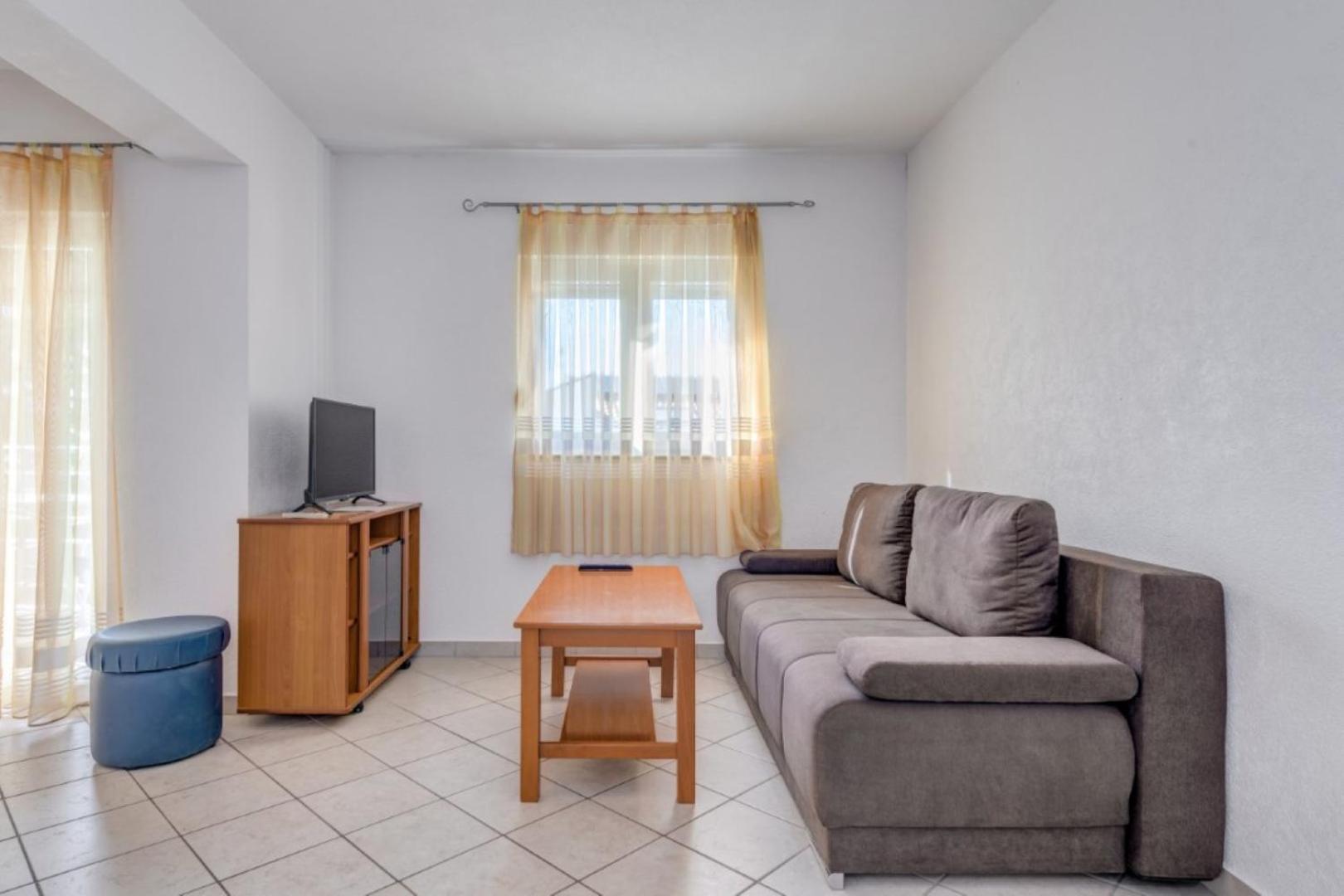 Ruza&Nikolina "1" Apartmani - Baška Voda Eksteriør billede