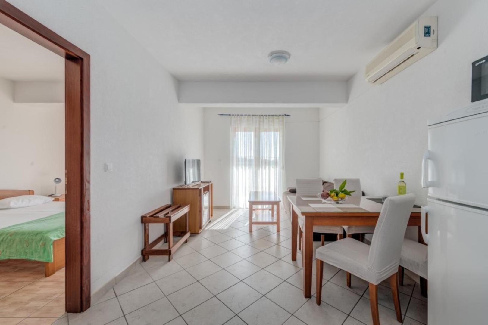 Ruza&Nikolina "1" Apartmani - Baška Voda Eksteriør billede